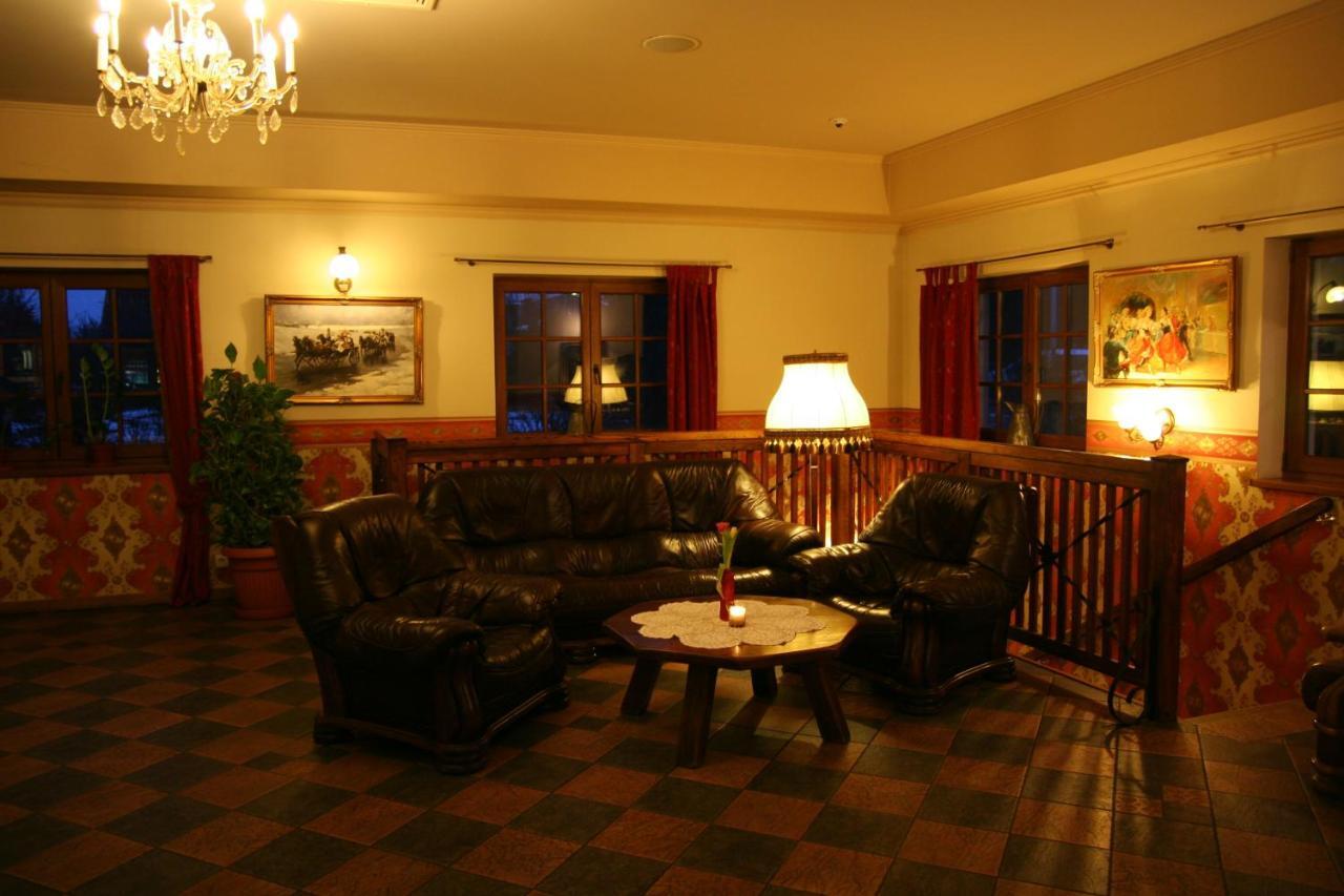 Hotel Karolinka Gogolin Exterior foto